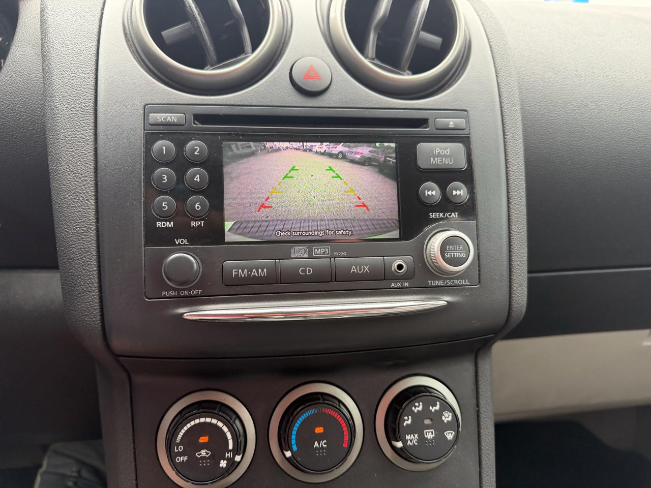 Nissan Rogue  2011