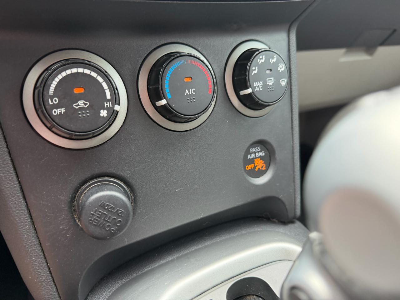 Nissan Rogue  2011