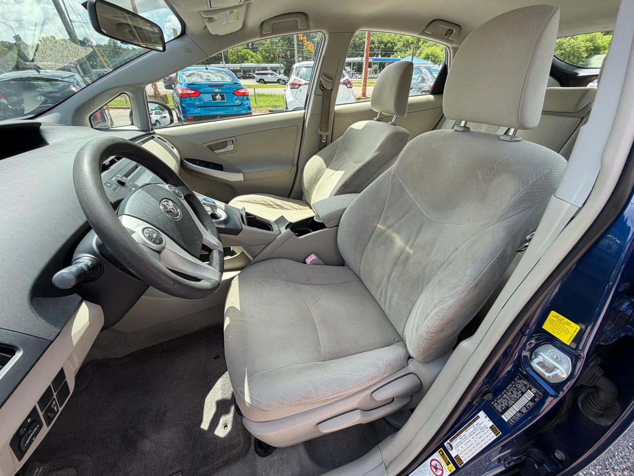 Toyota Prius  2010