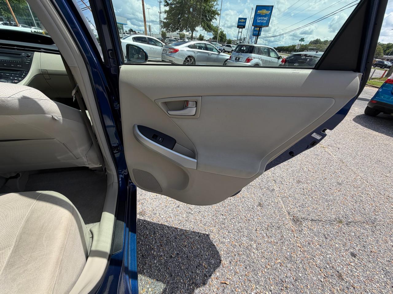 Toyota Prius  2010
