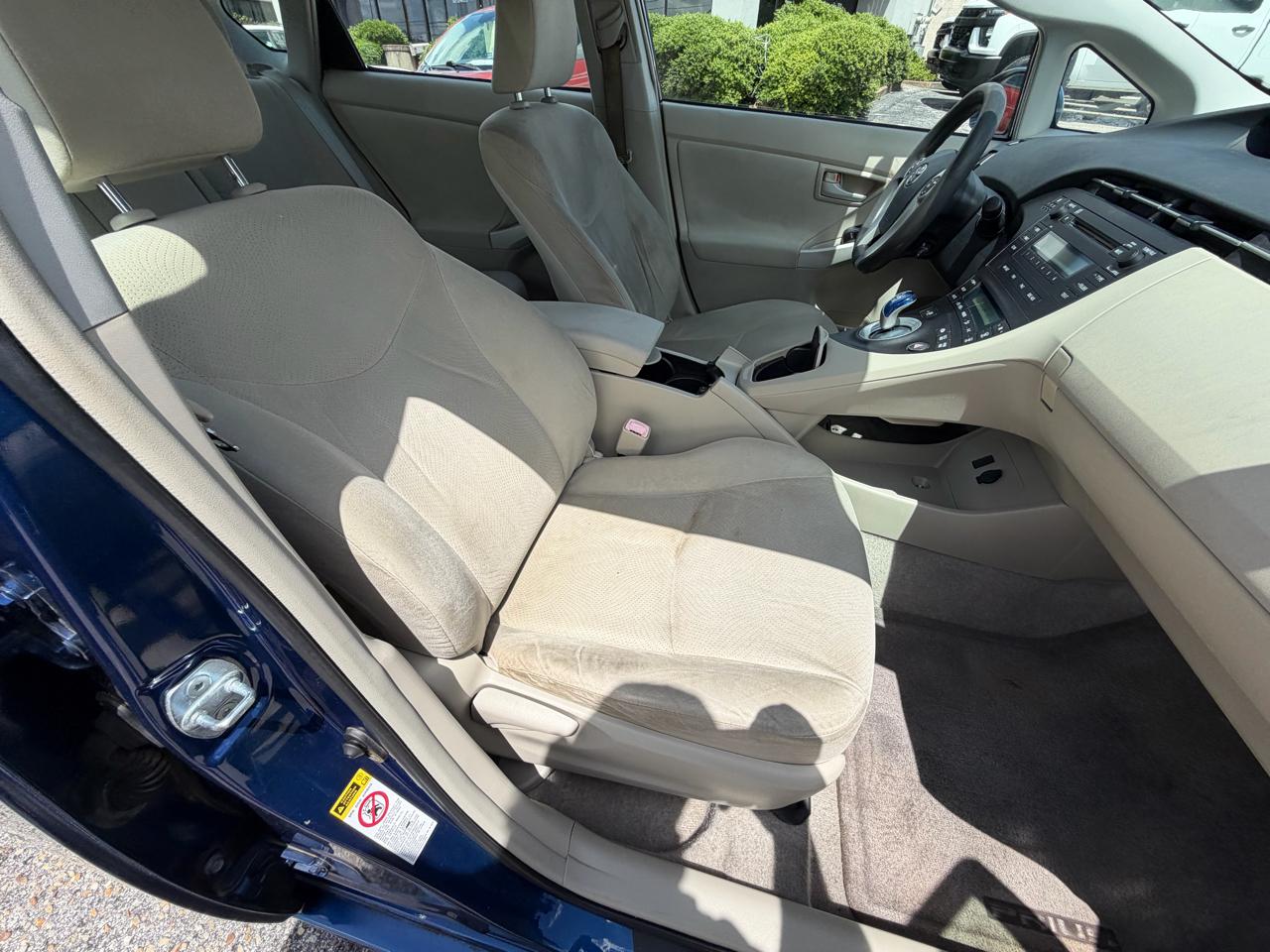 Toyota Prius  2010