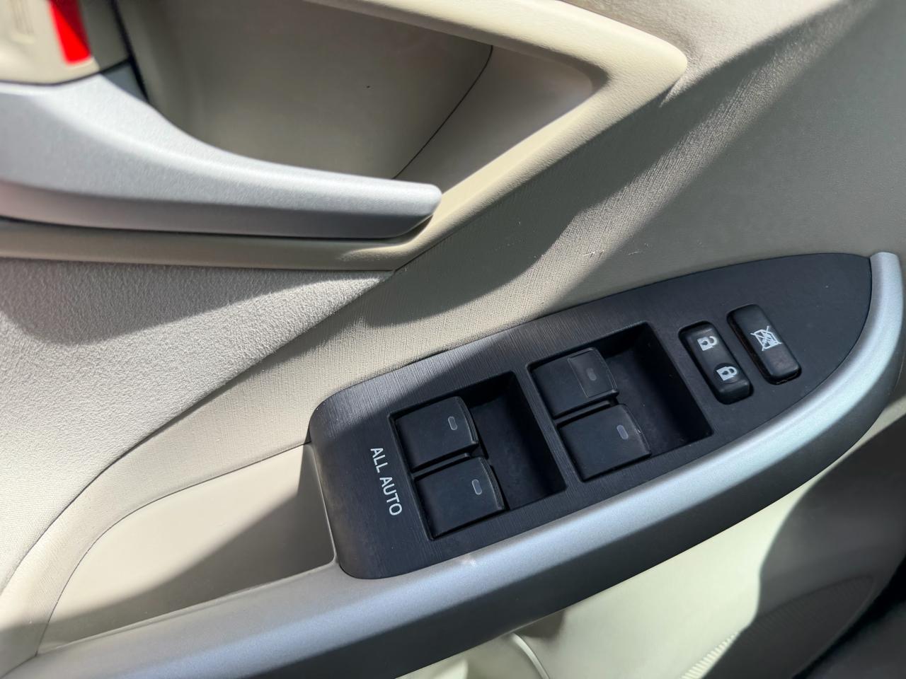 Toyota Prius  2010