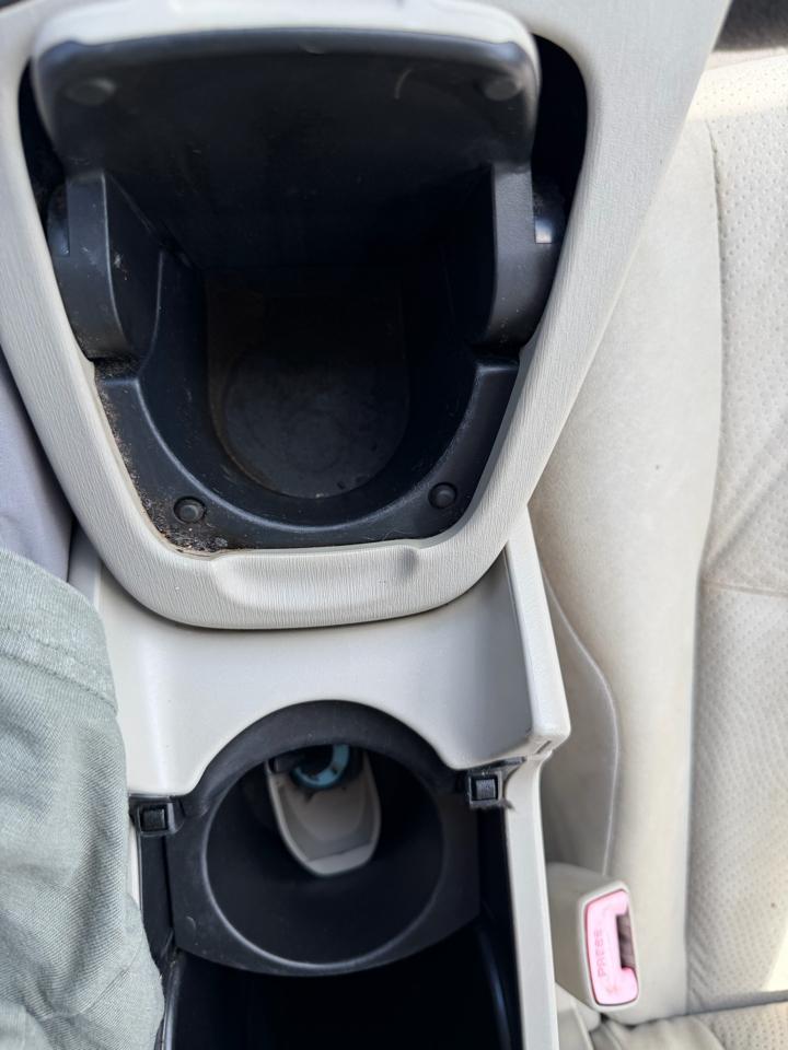 Toyota Prius  2010