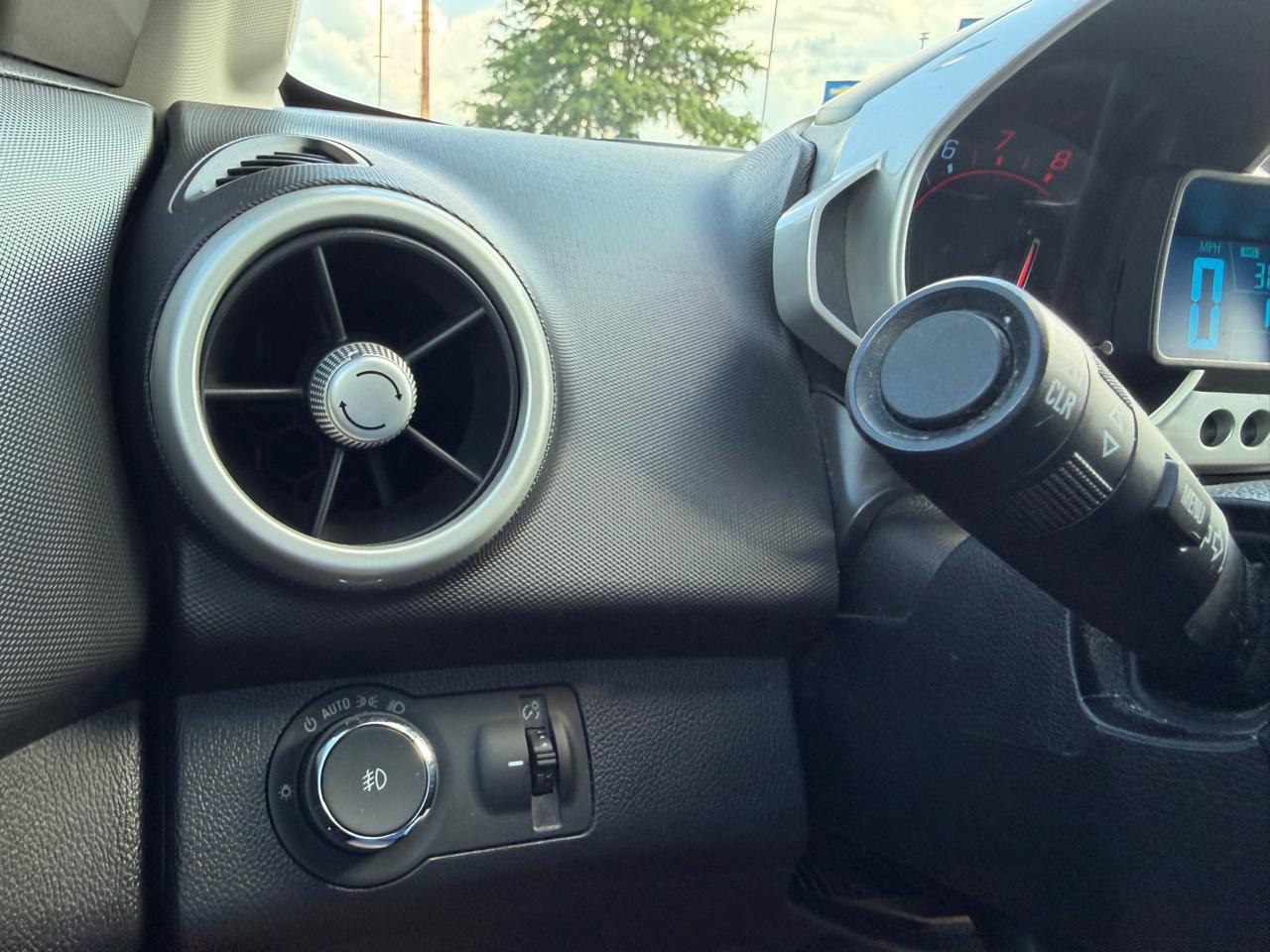 Chevrolet Sonic  2015