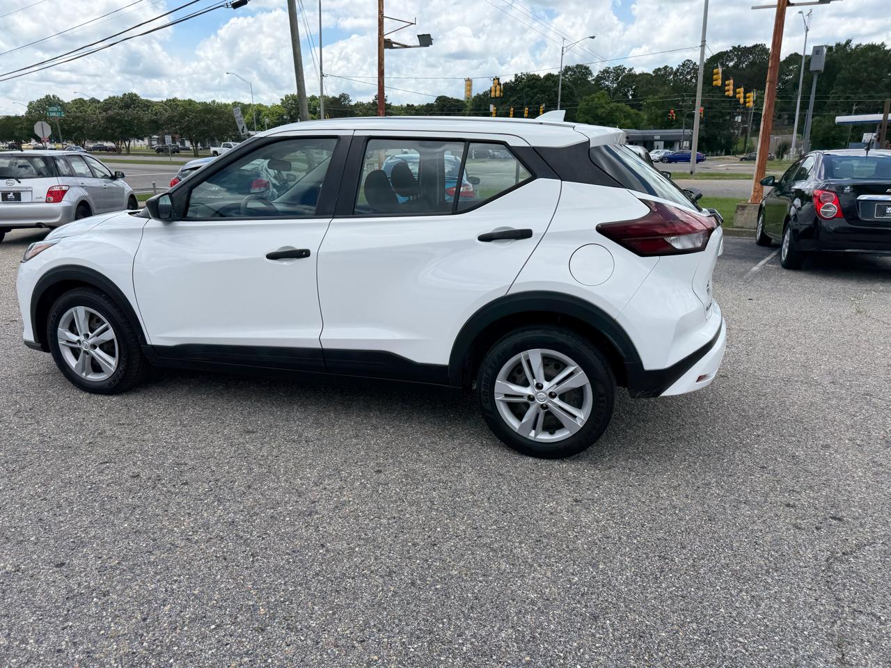 Nissan Kicks  2021
