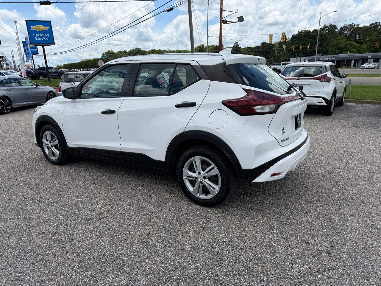 Nissan Kicks  2021