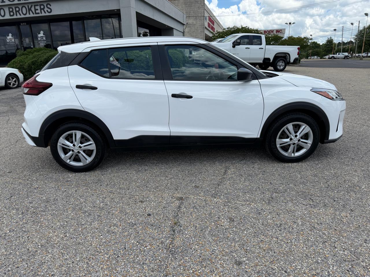 Nissan Kicks  2021