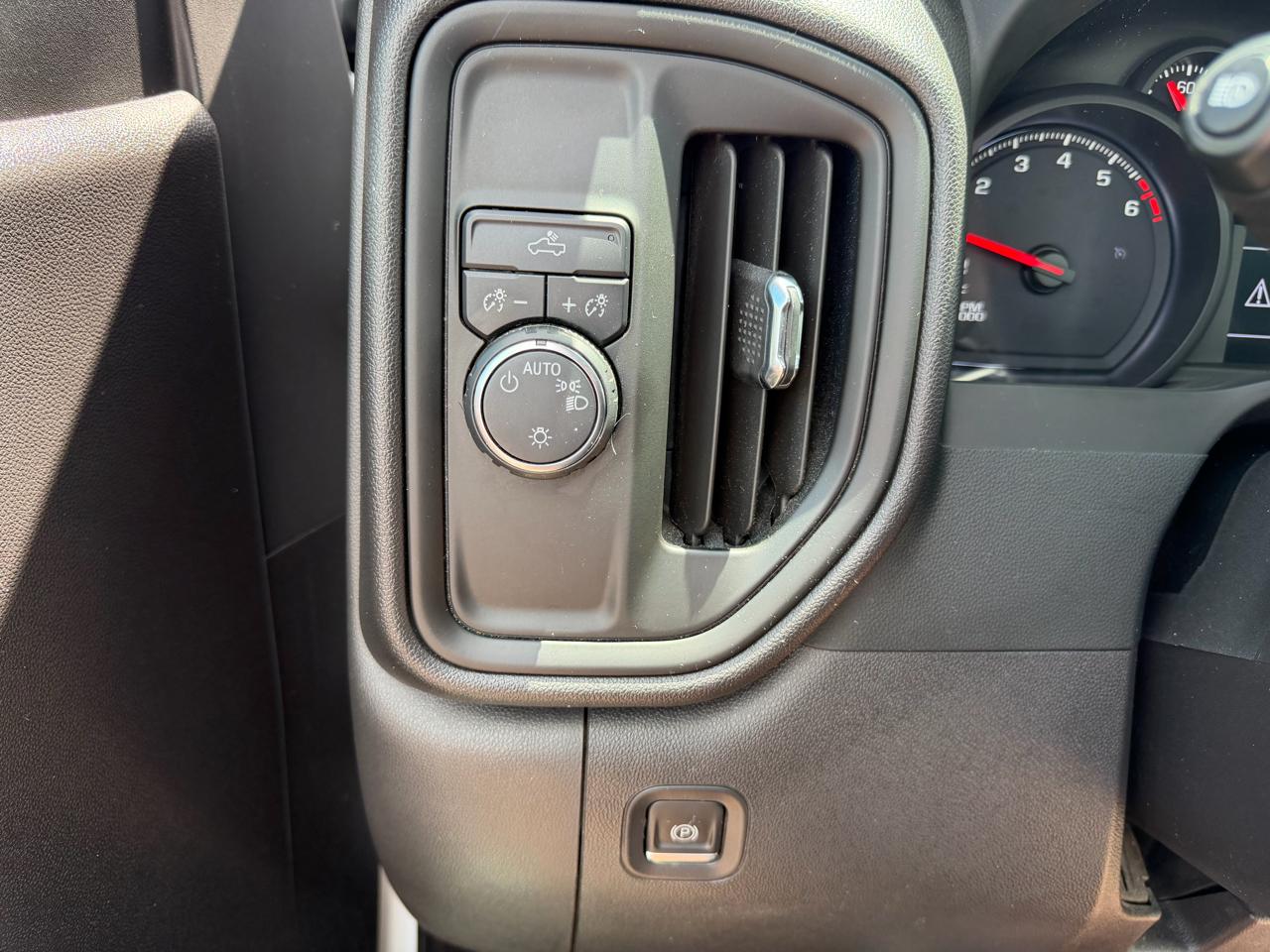 Chevrolet Silverado 1500  2023