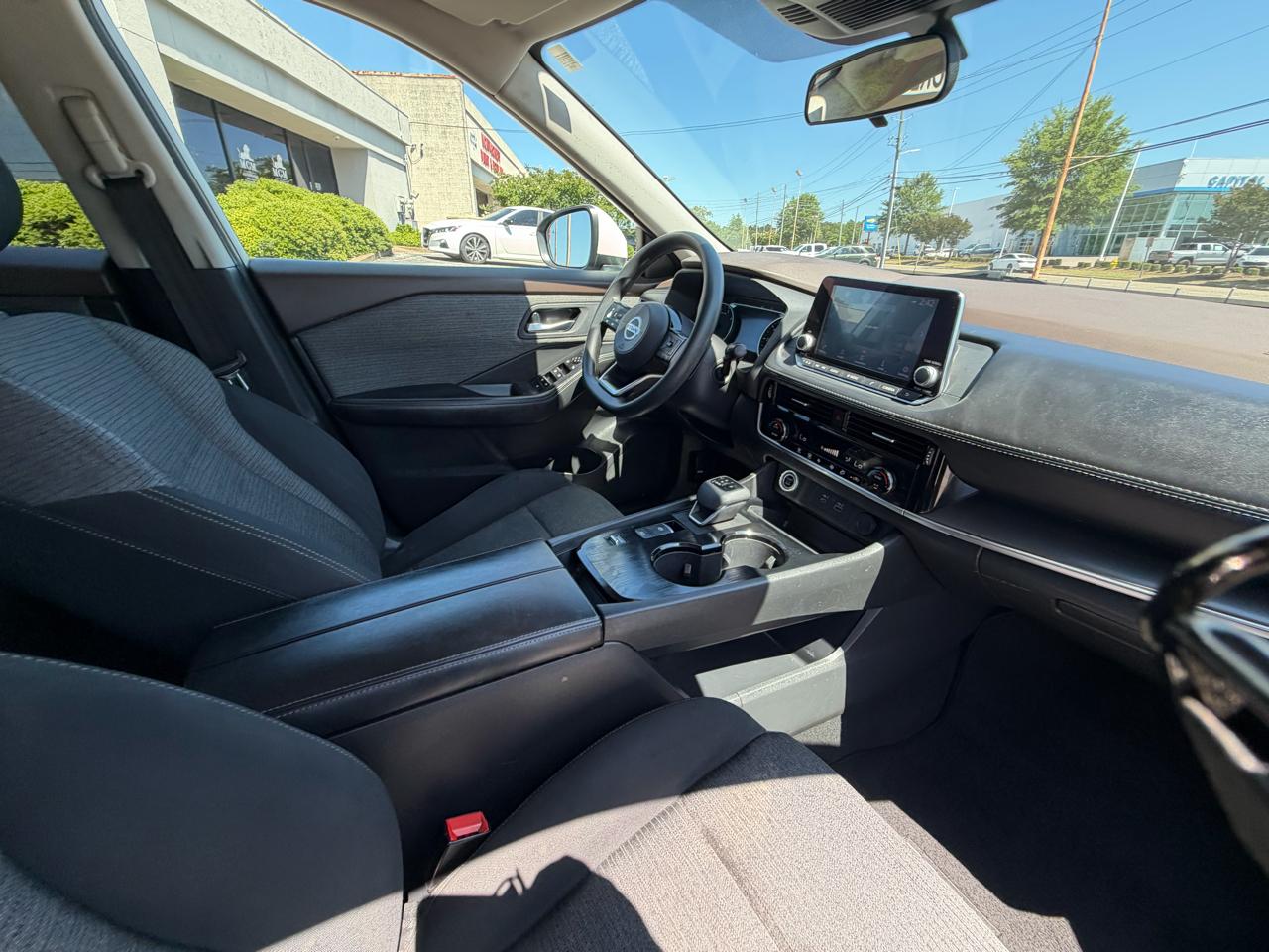 Nissan Rogue  2021