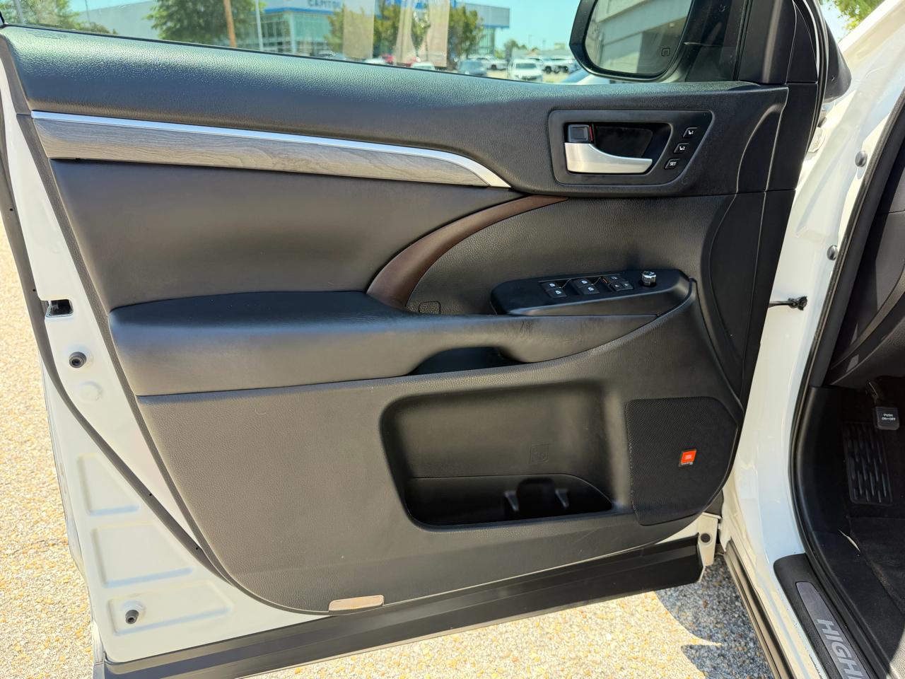 Toyota Highlander  2017