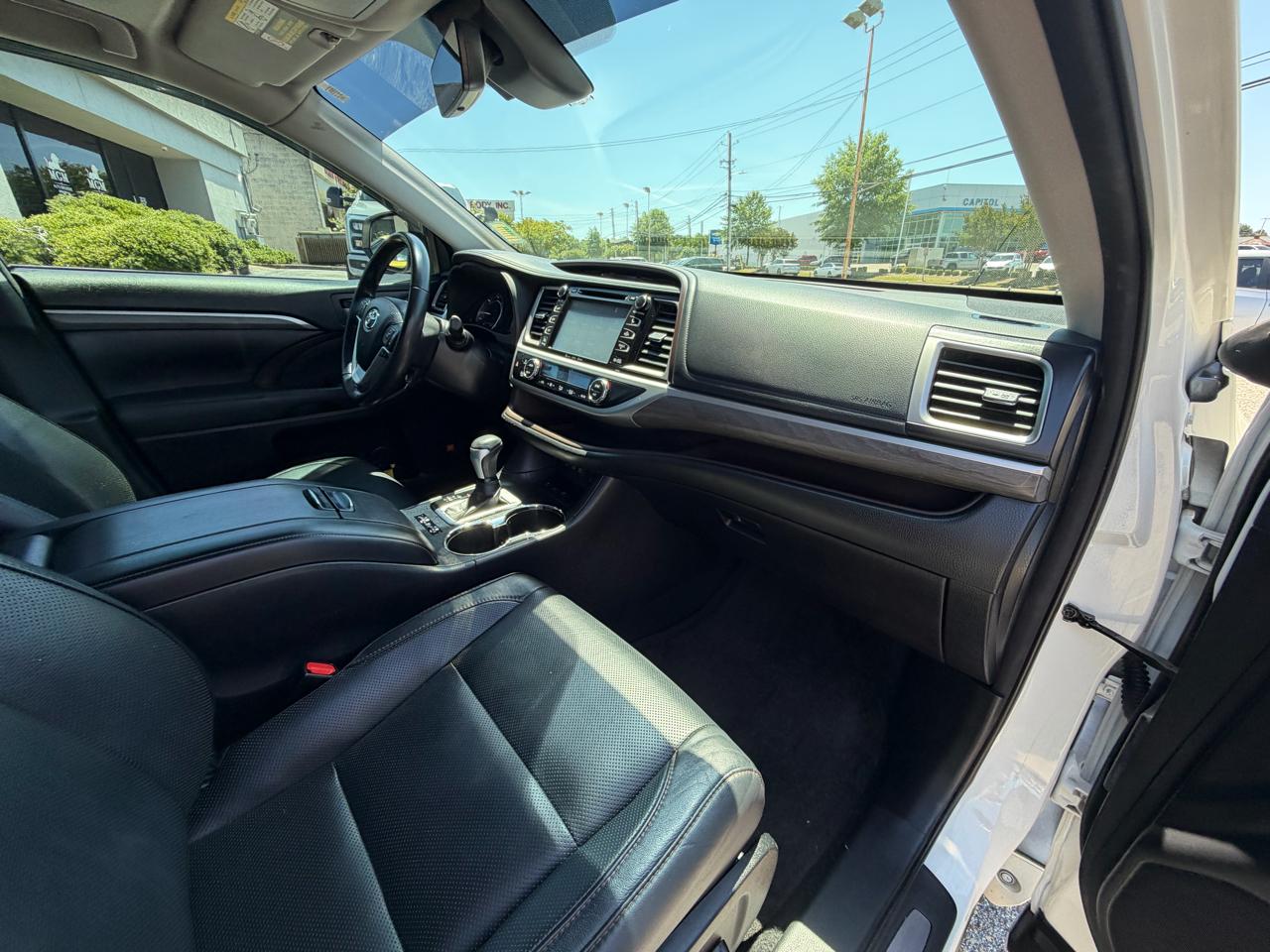 Toyota Highlander  2017