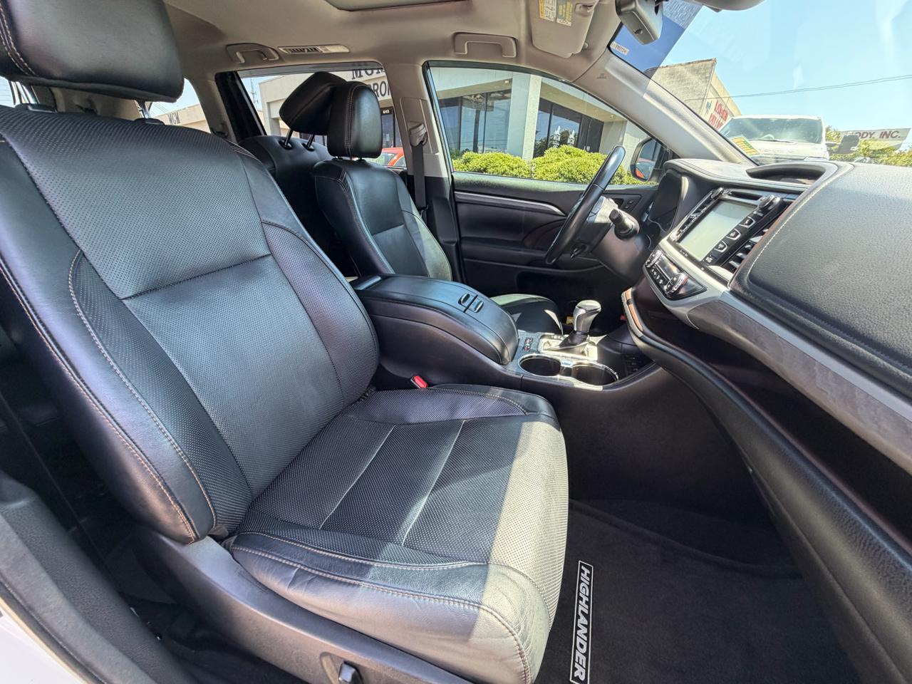 Toyota Highlander  2017