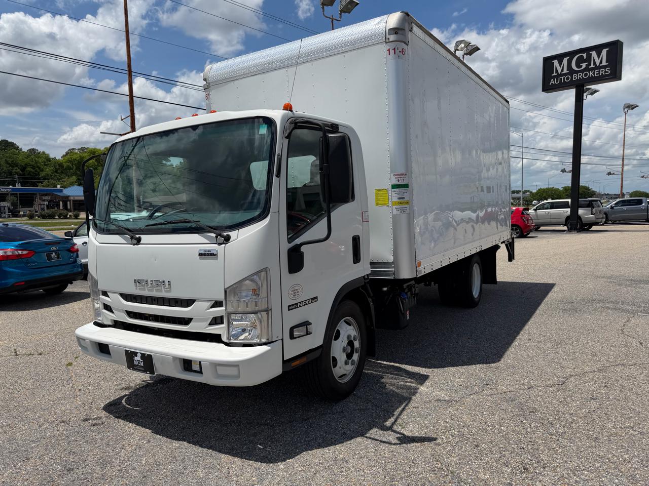 Isuzu NPR XD  2022