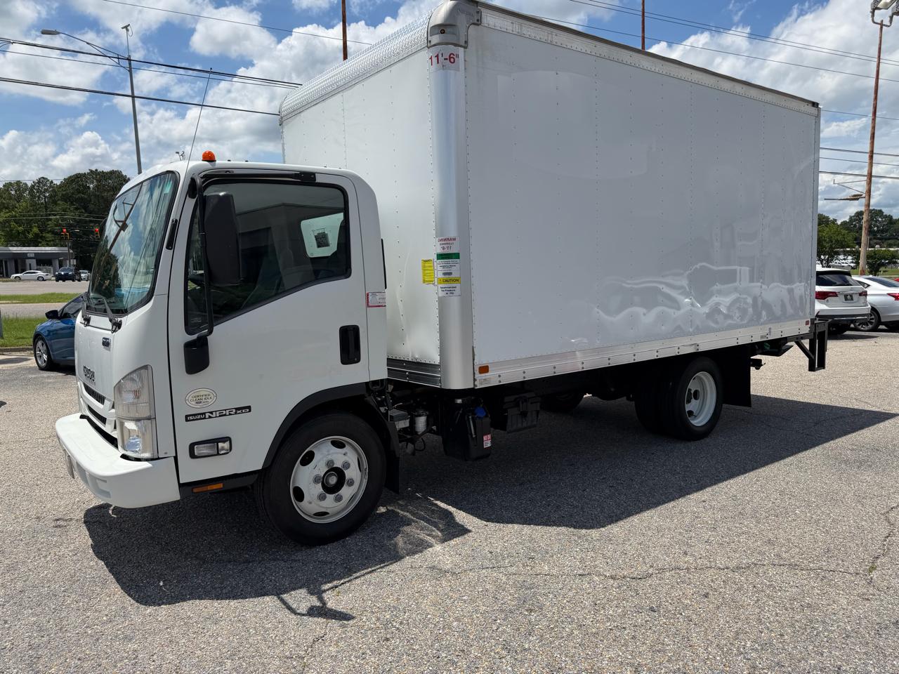Isuzu NPR XD  2022