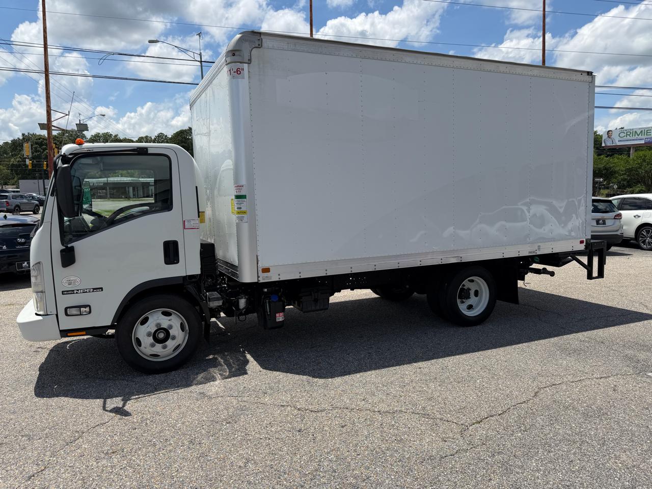 Isuzu NPR XD  2022