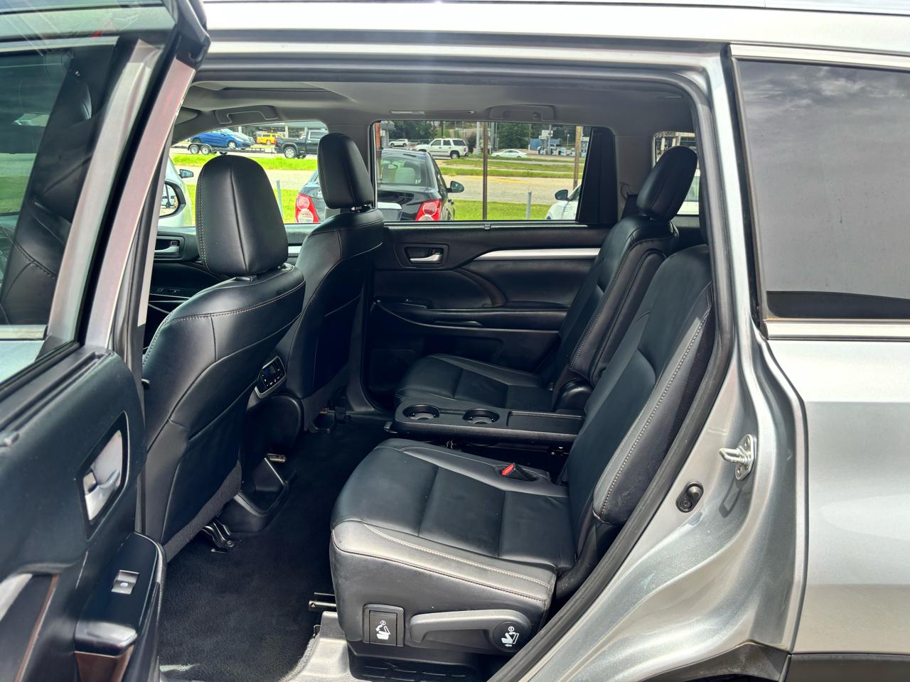 Toyota Highlander  2019