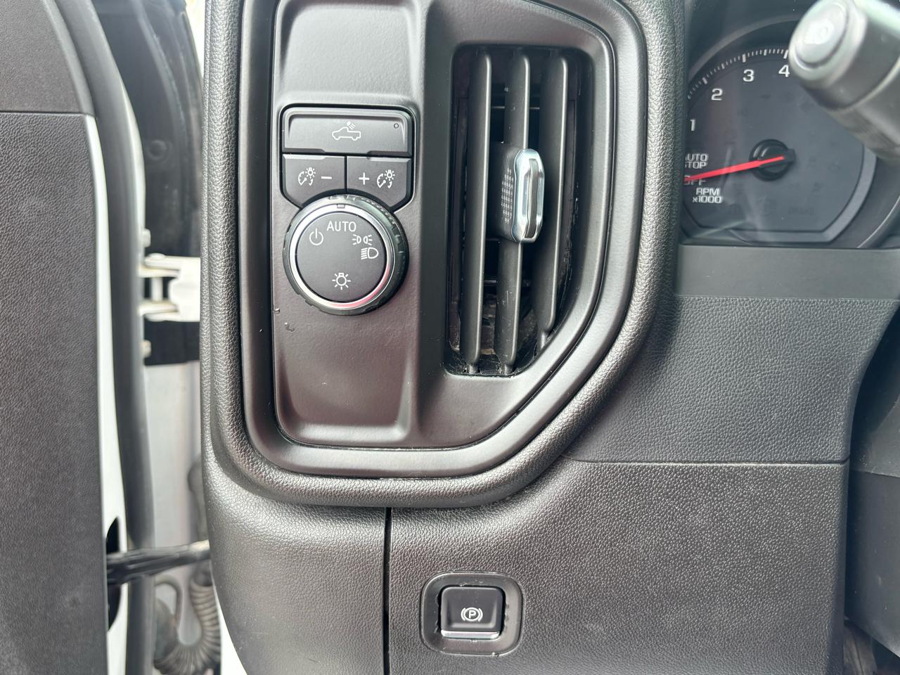 Chevrolet Silverado 1500 Custom 2022