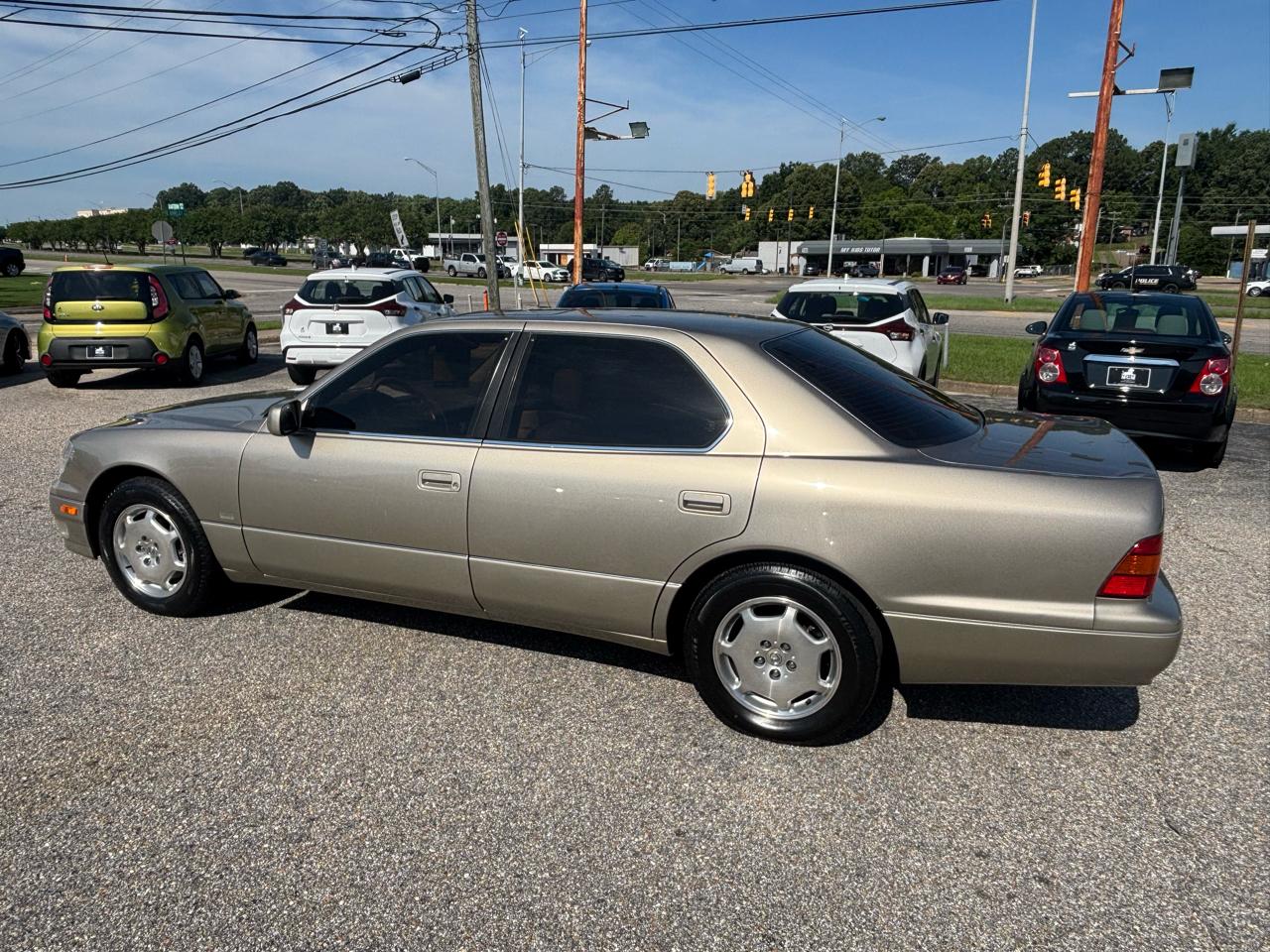 Lexus LS 400  2000