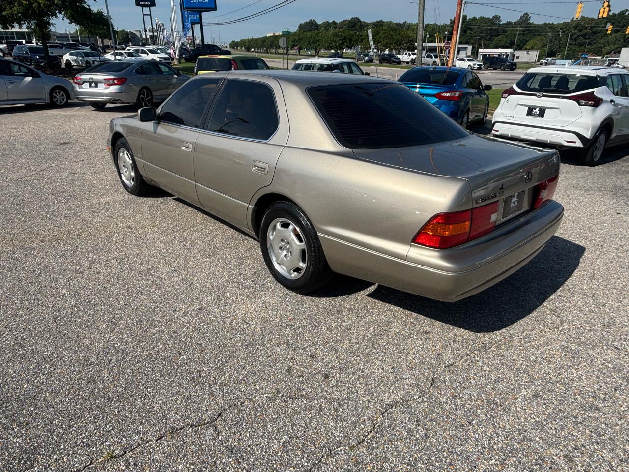 Lexus LS 400  2000