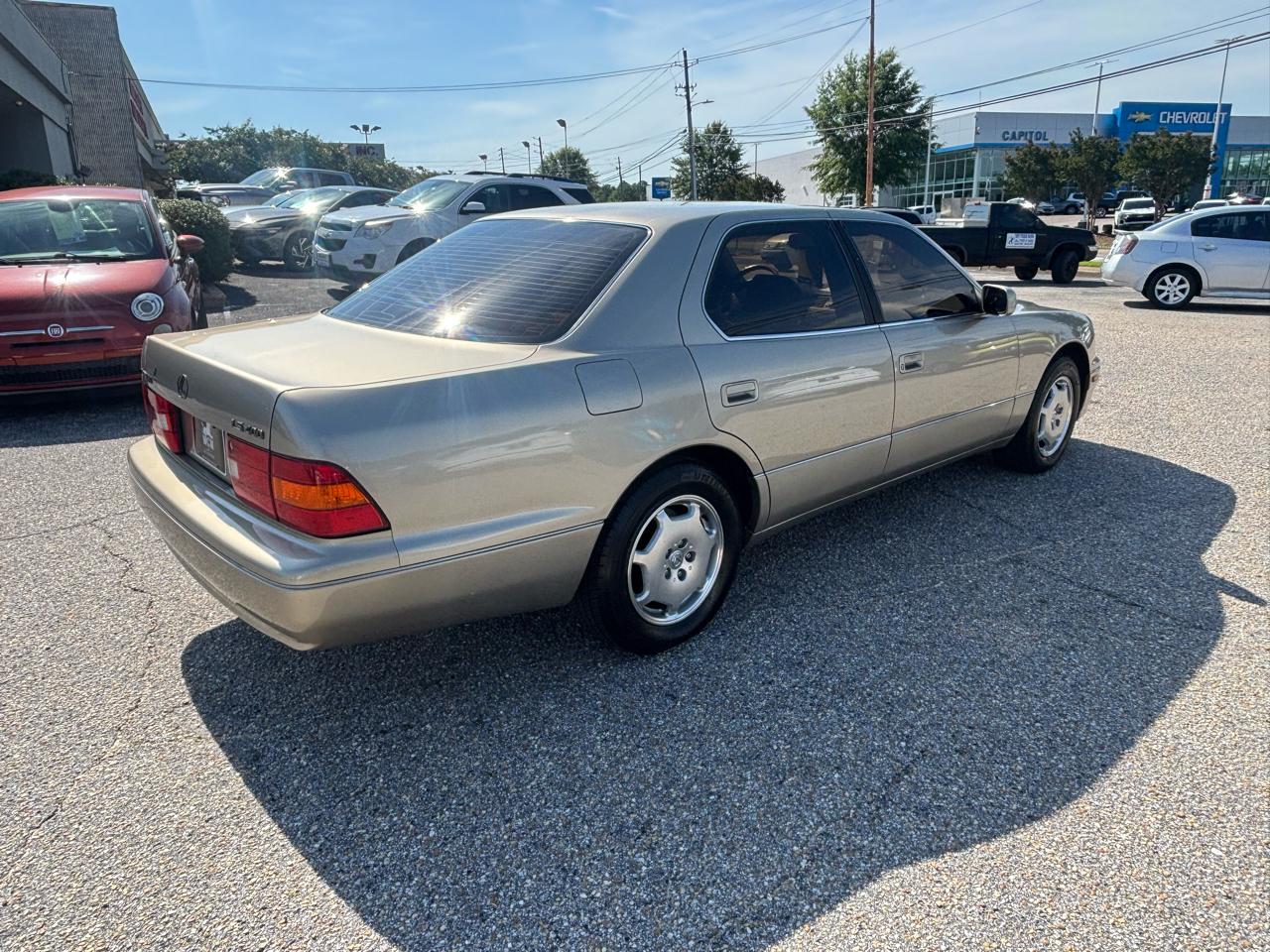 Lexus LS 400  2000