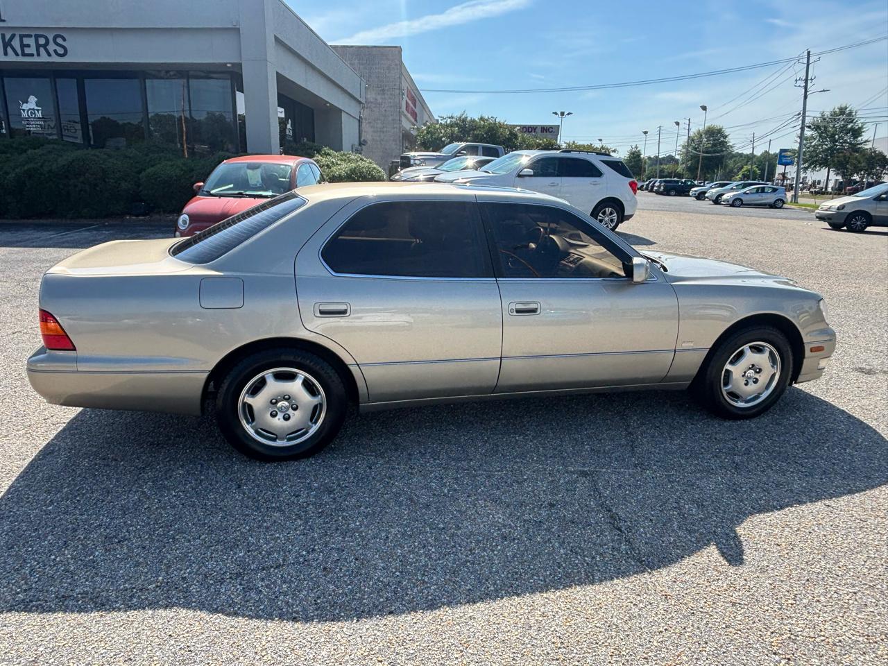 Lexus LS 400  2000