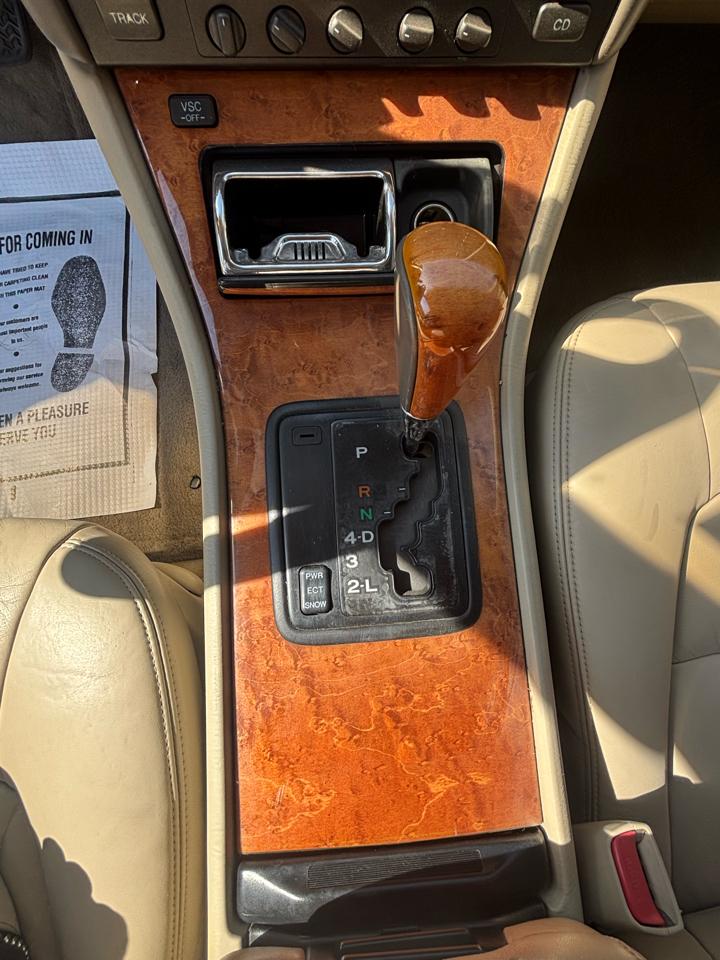 Lexus LS 400  2000