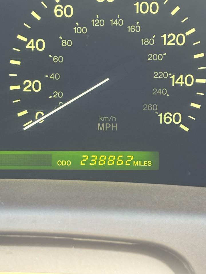Lexus LS 400  2000