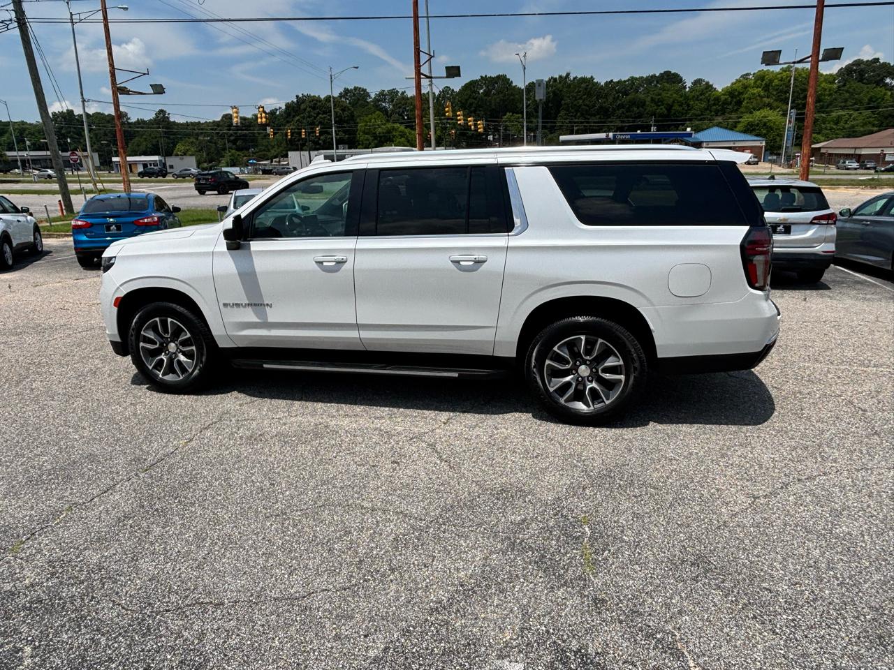 Chevrolet Suburban  2021