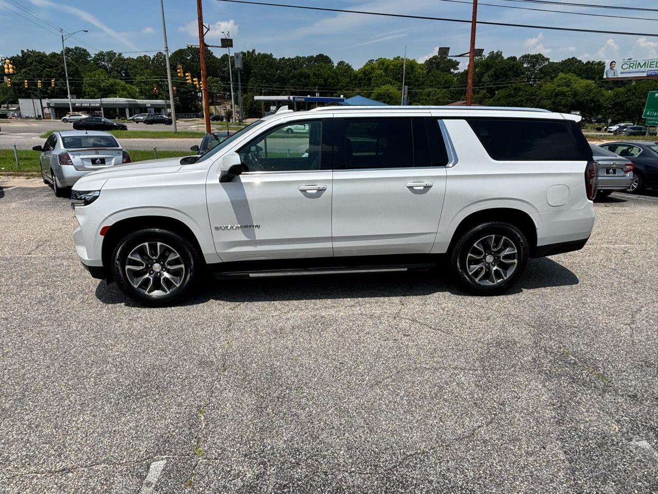 Chevrolet Suburban  2021
