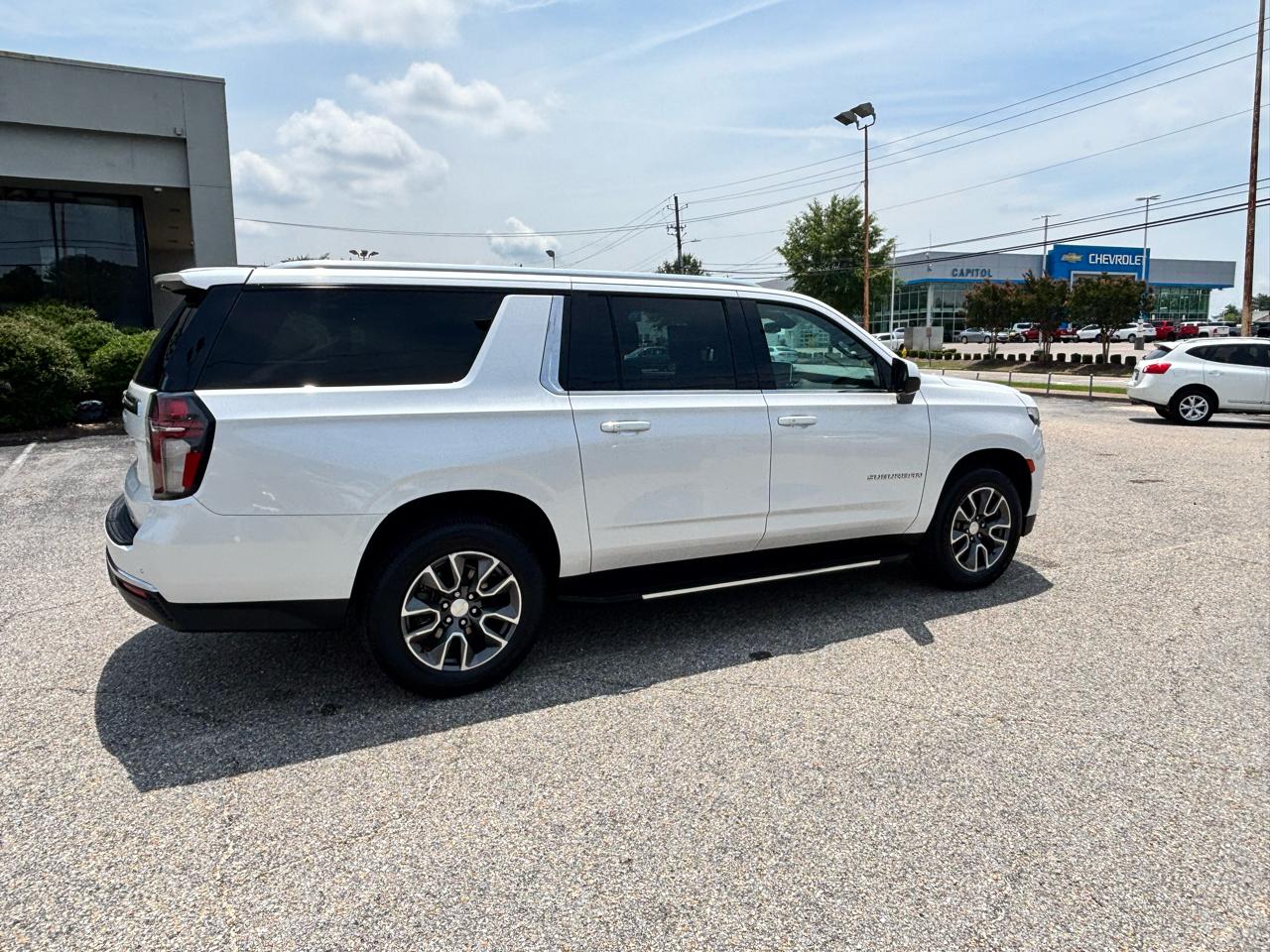 Chevrolet Suburban  2021