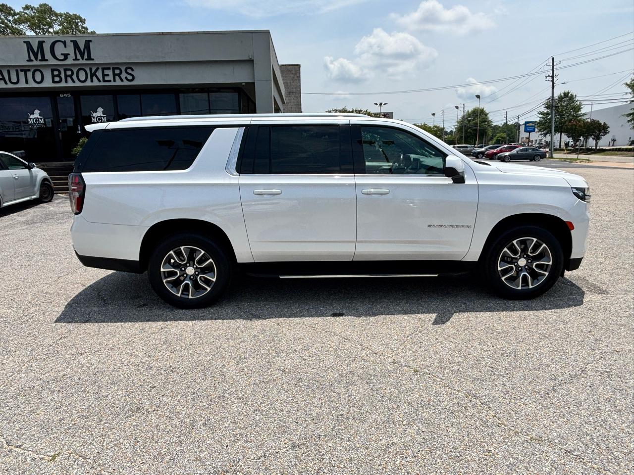 Chevrolet Suburban  2021
