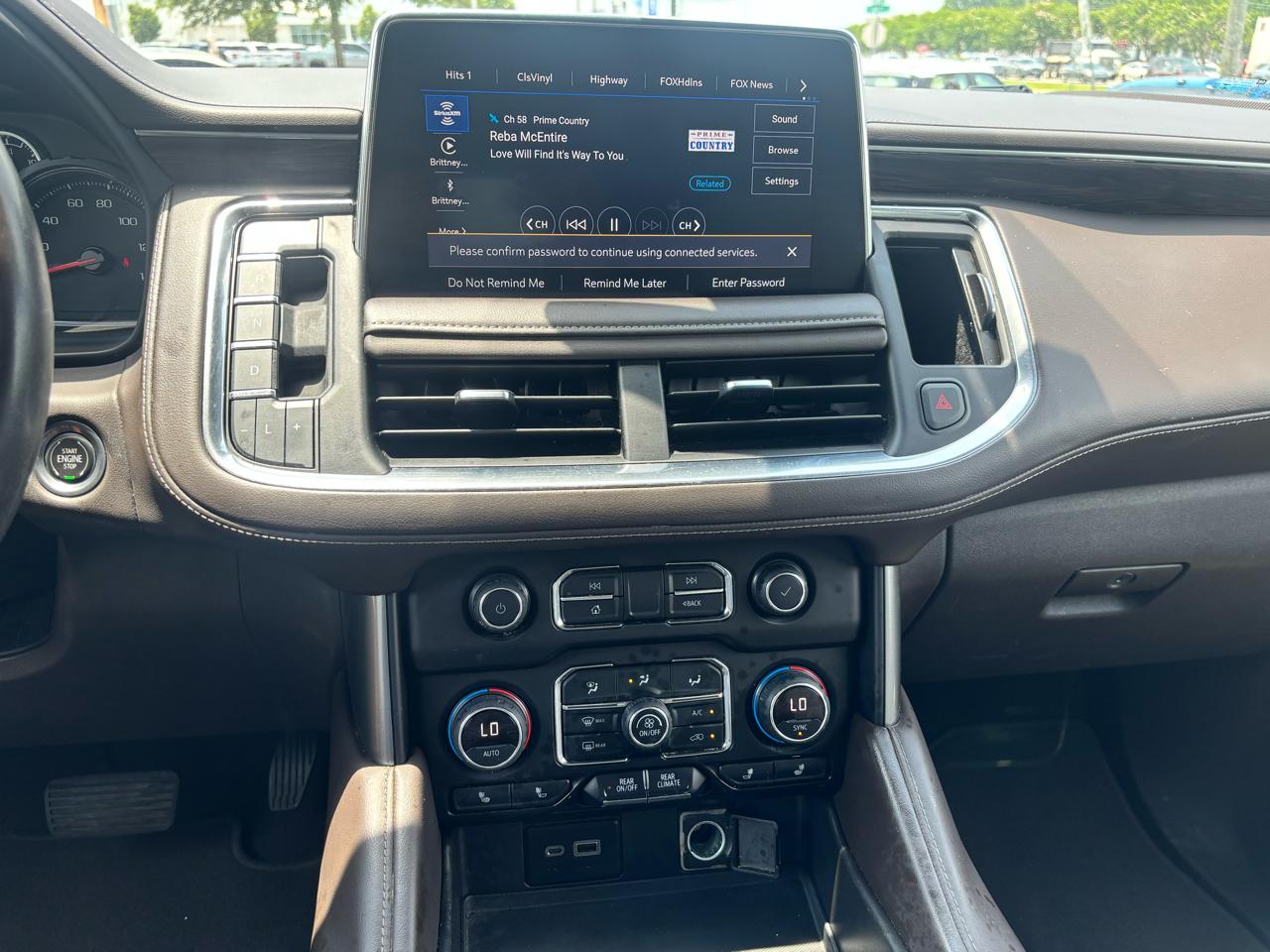 Chevrolet Suburban  2021