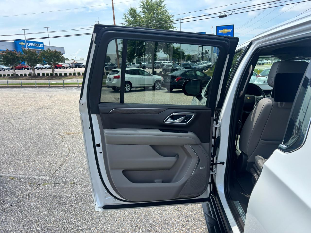 Chevrolet Suburban  2021