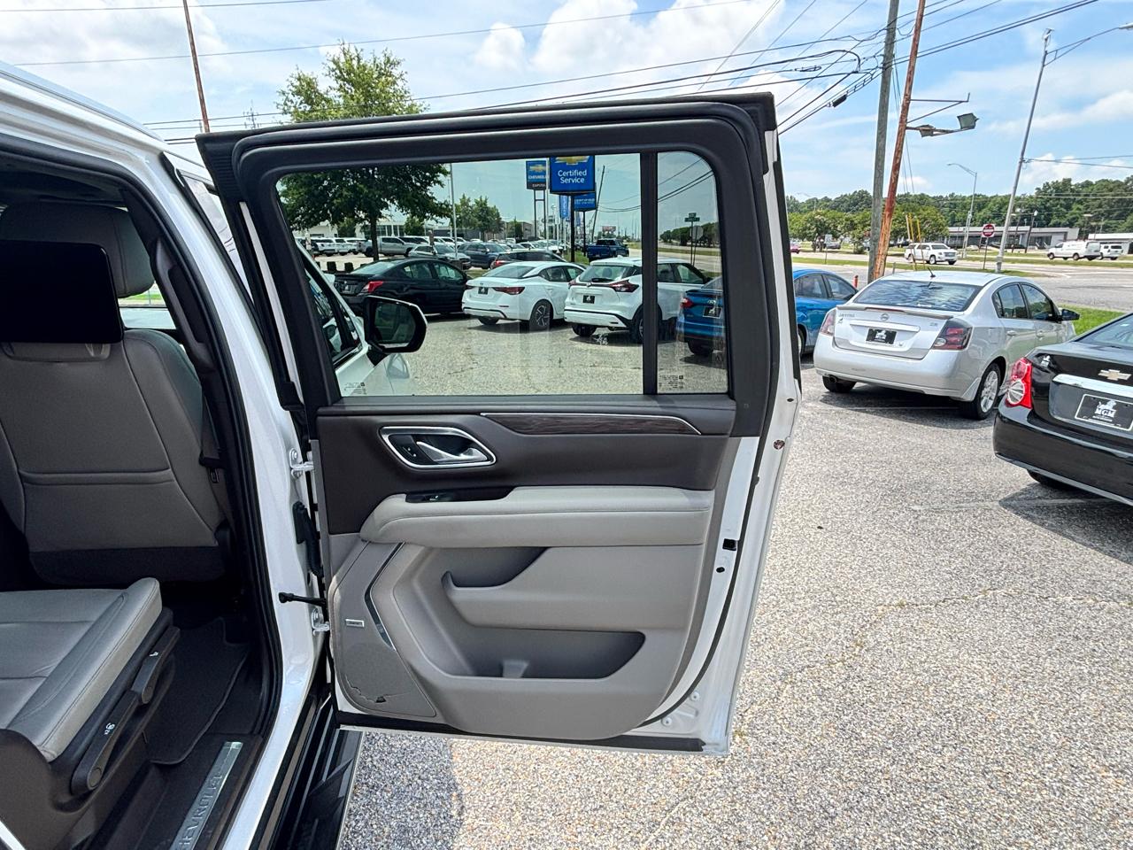 Chevrolet Suburban  2021