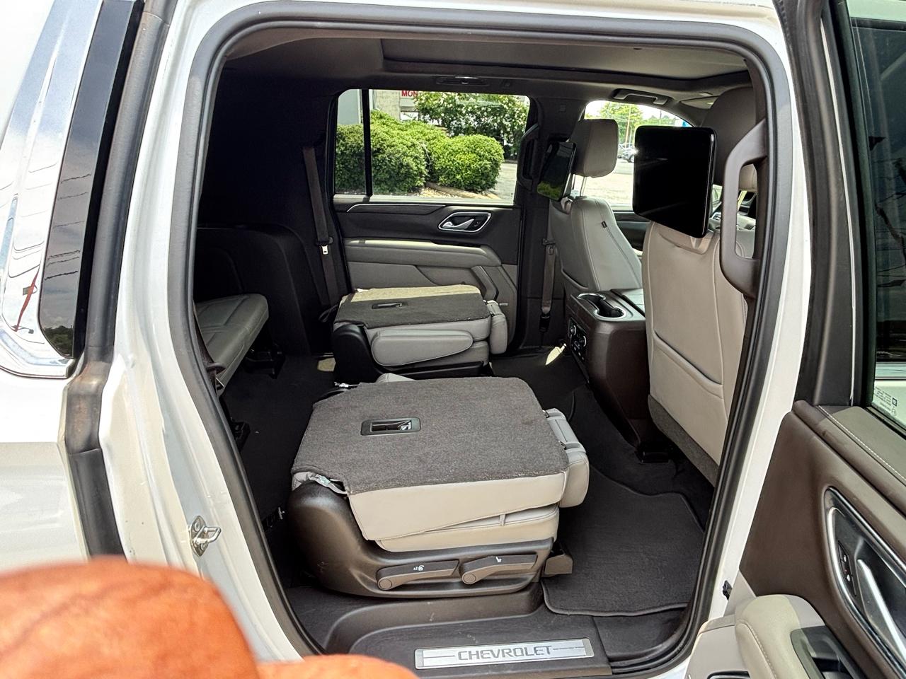 Chevrolet Suburban  2021
