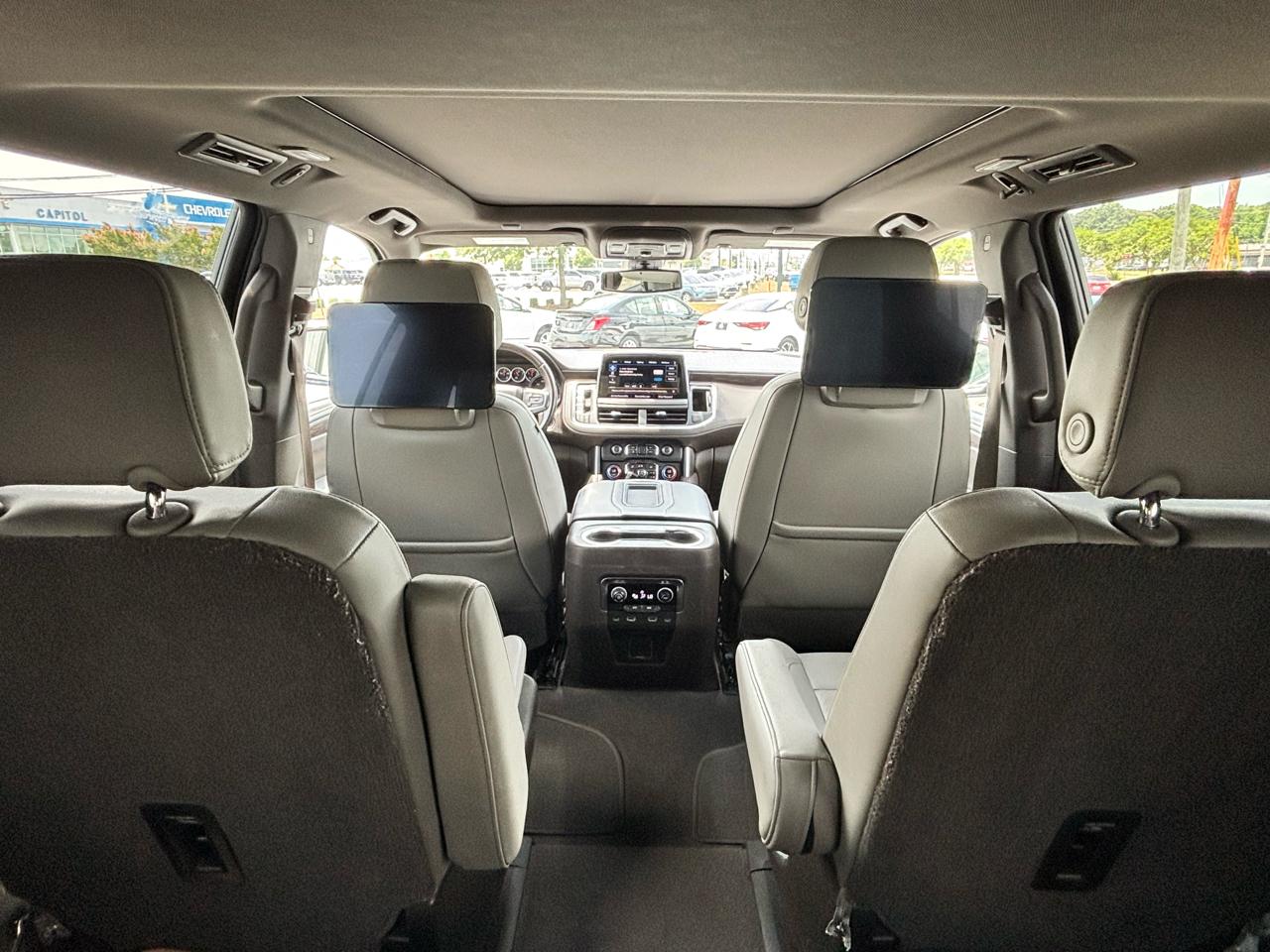 Chevrolet Suburban  2021