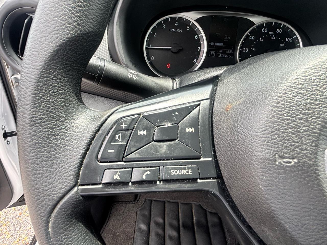 Nissan Kicks  2024