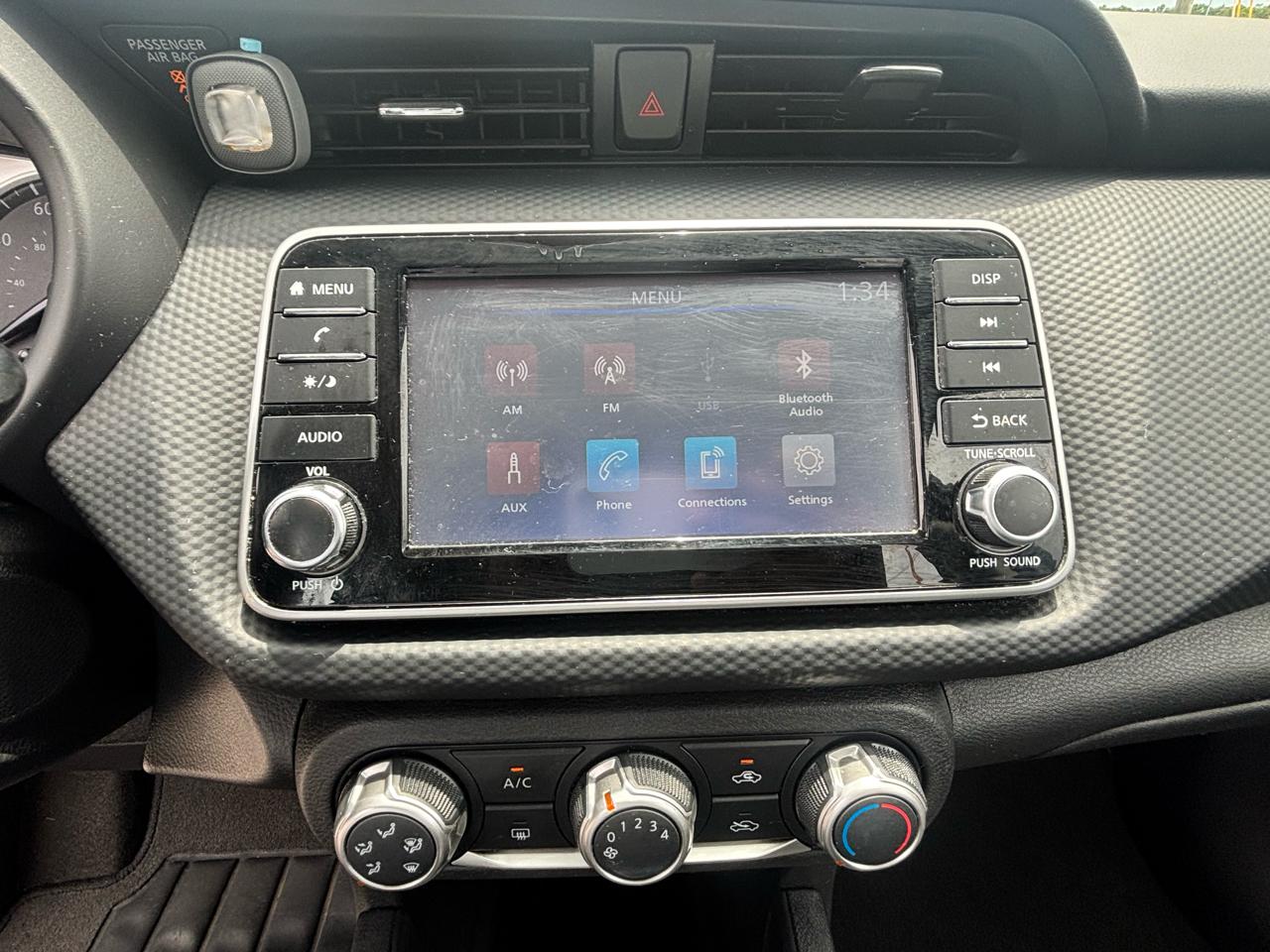 Nissan Kicks  2024