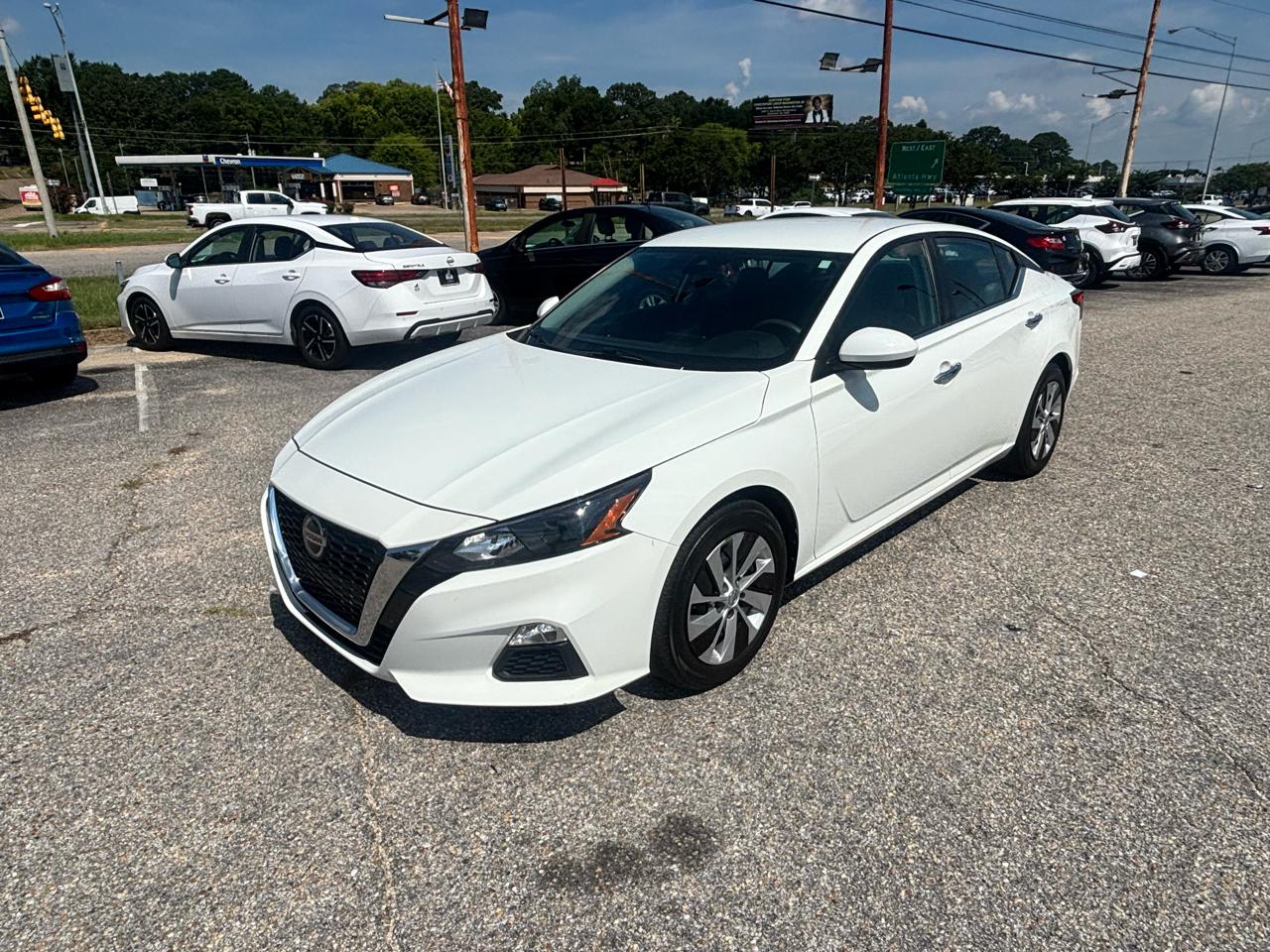 Nissan Altima  2022