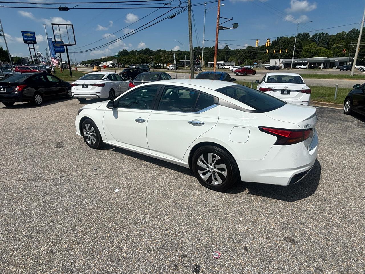 Nissan Altima  2022