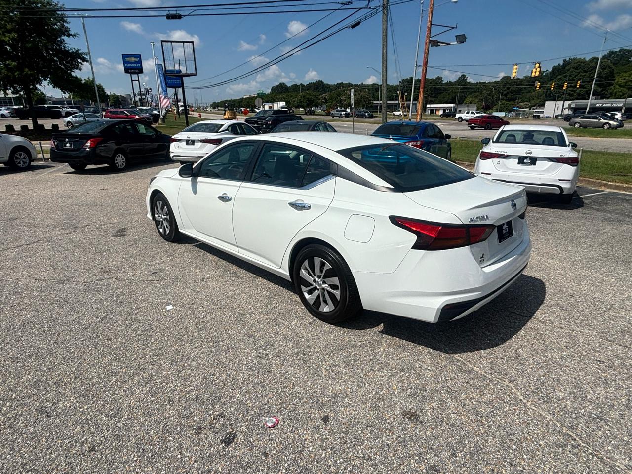 Nissan Altima  2022