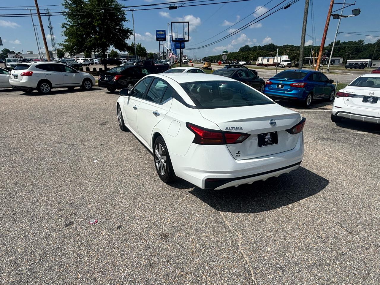 Nissan Altima  2022