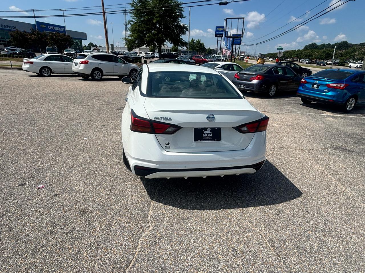 Nissan Altima  2022
