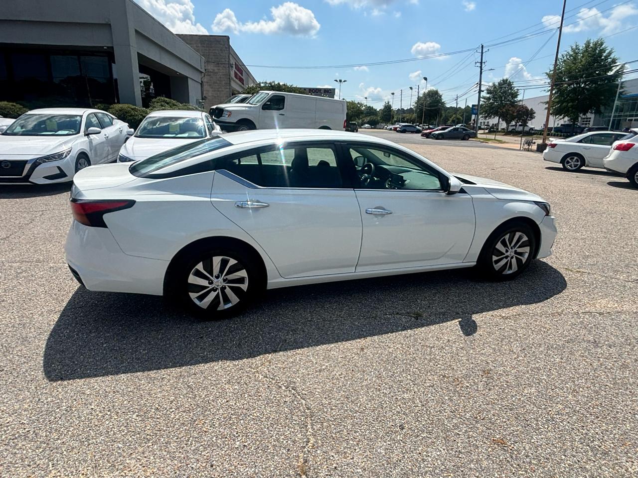 Nissan Altima  2022