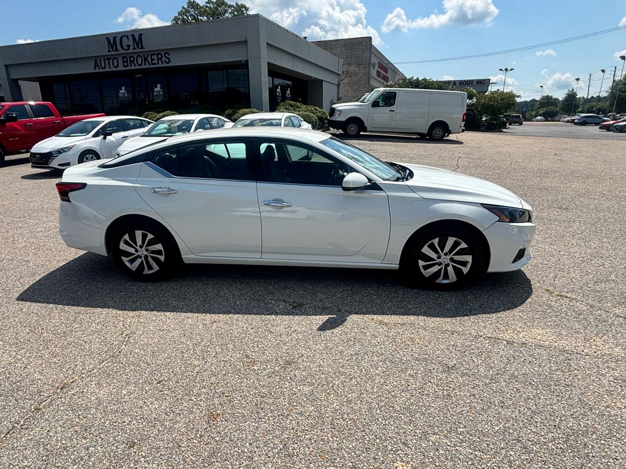 Nissan Altima  2022