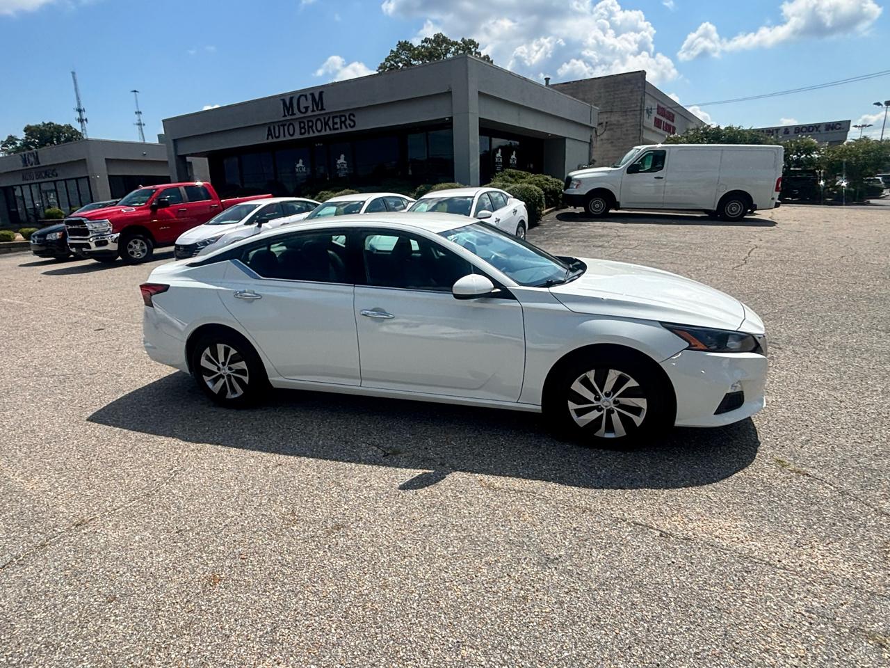 Nissan Altima  2022