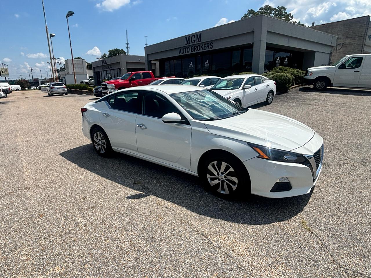 Nissan Altima  2022