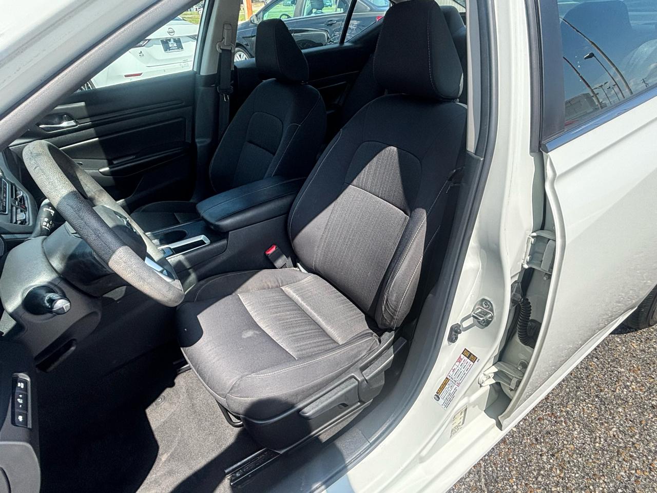 Nissan Altima  2022