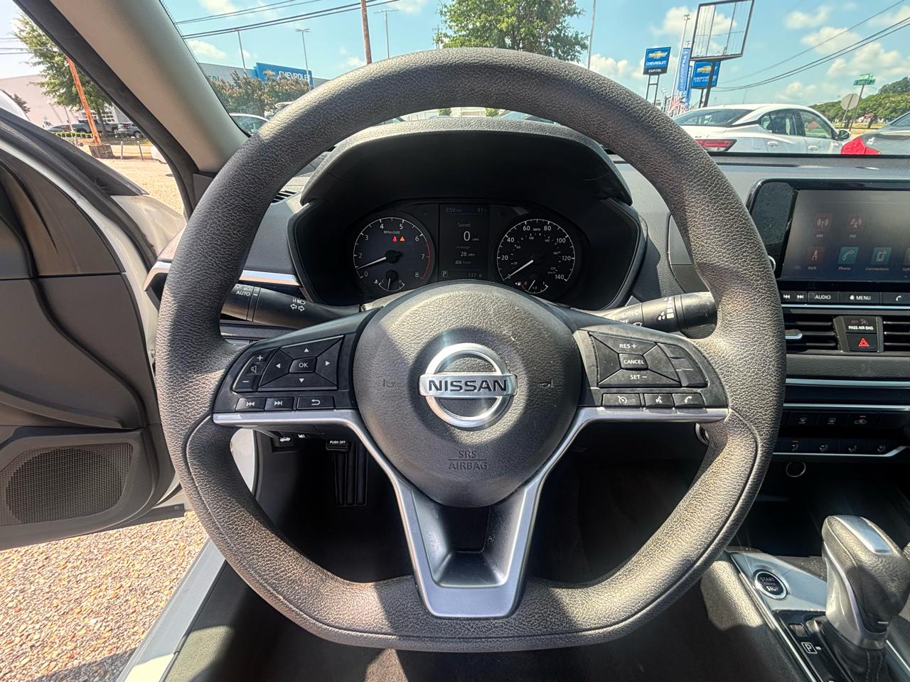 Nissan Altima  2022