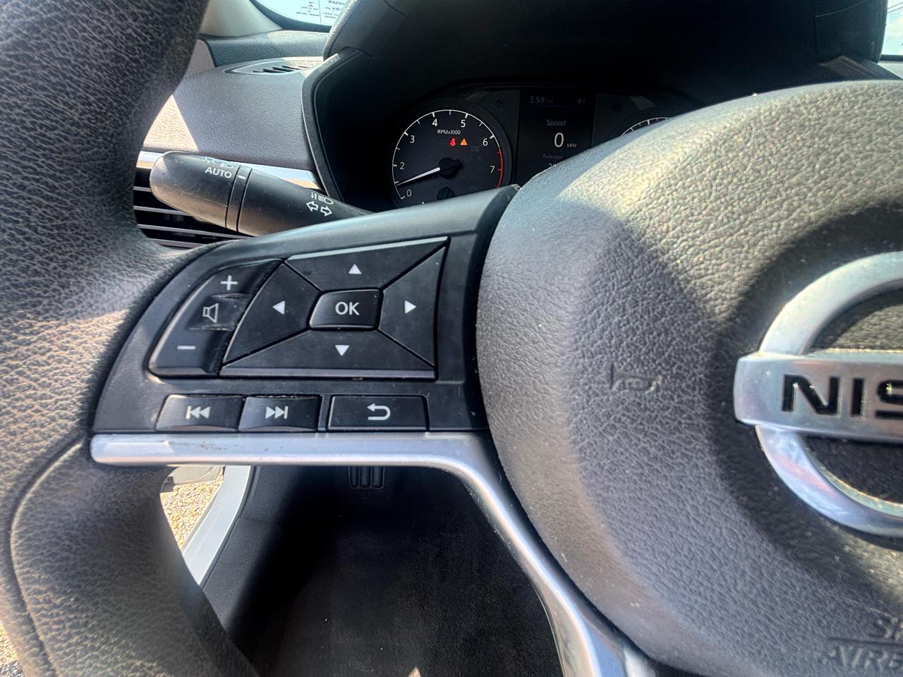 Nissan Altima  2022
